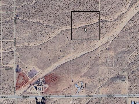 Photo of 0 155th St E/North Of Ave G, Lancaster, CA 93535 (MLS # SR26037091)