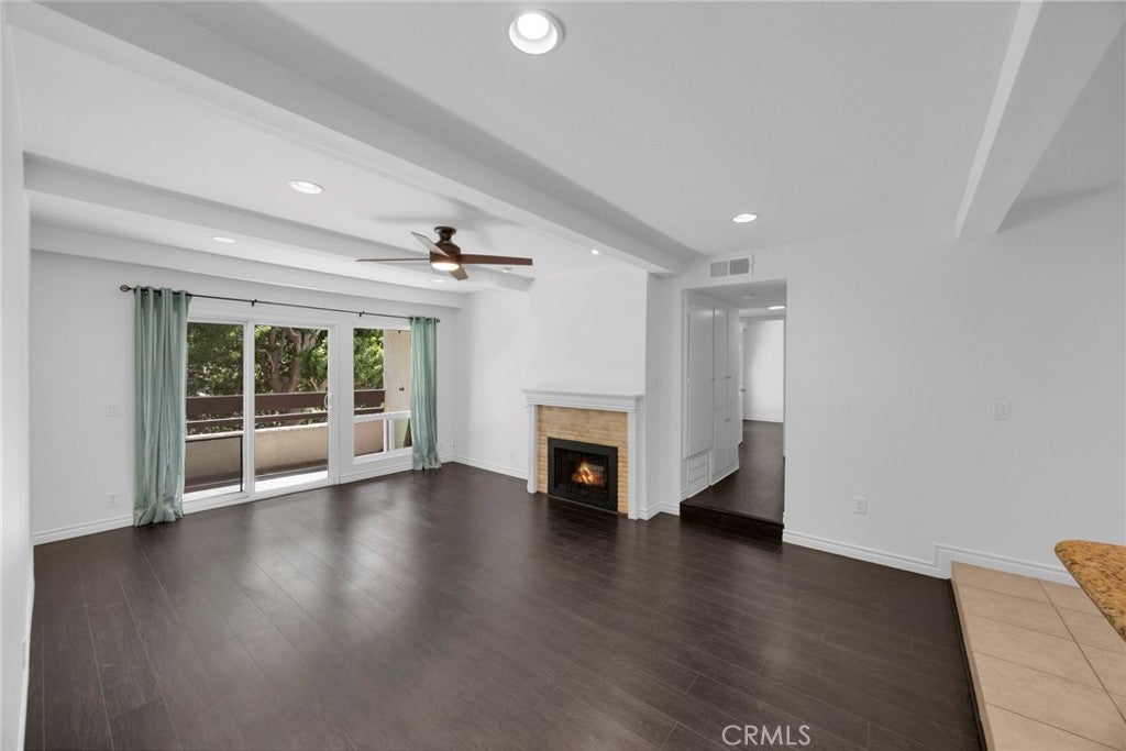 21372 Brookhurst 526