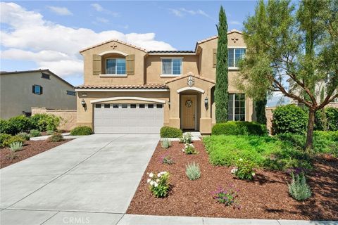 Photo of 7808 Arosia Dr, Fontana, CA 92336 (MLS # PW26089961)