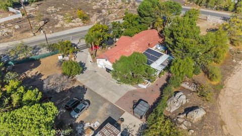 18510 Brown Perris CA 92570