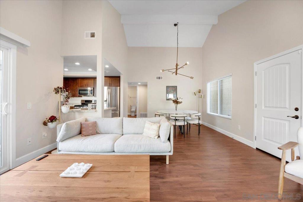 9722 Caminito De La Fada