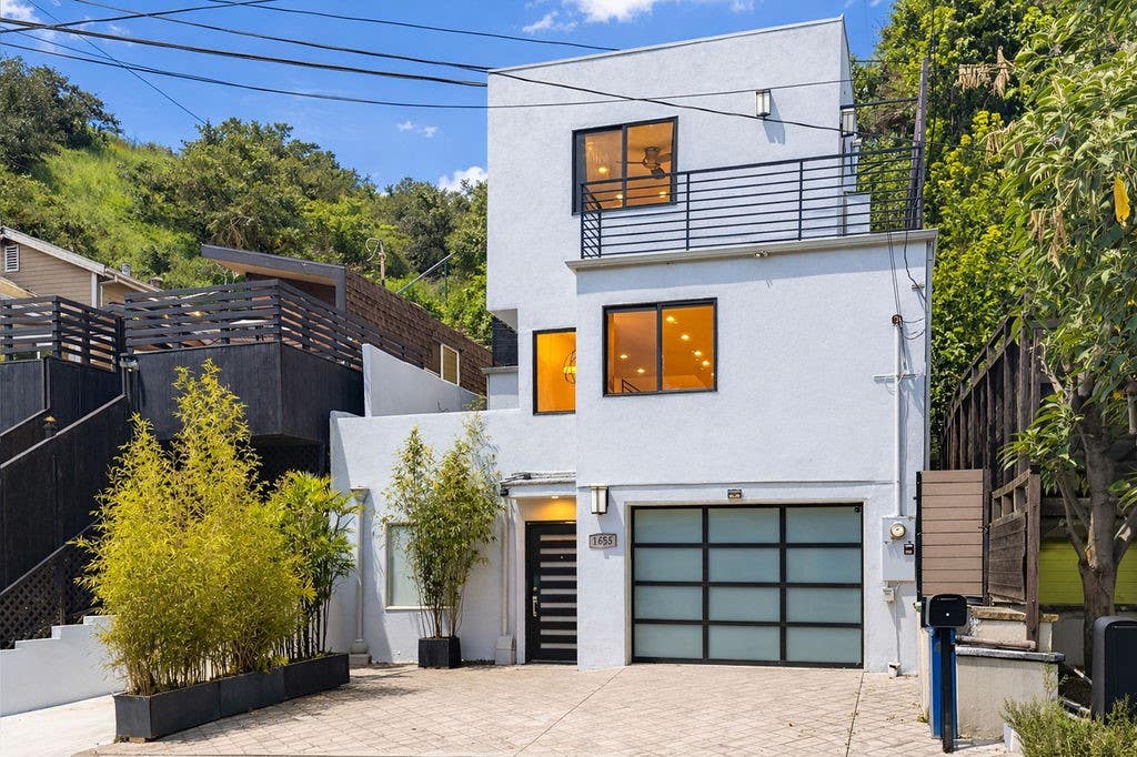 Photo of 1655 N Beverly Glen Blvd, Los Angeles, CA 90077 (MLS # PW26172920)