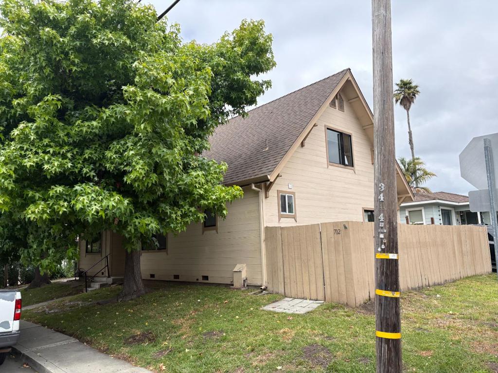 702 Beverly Avenue