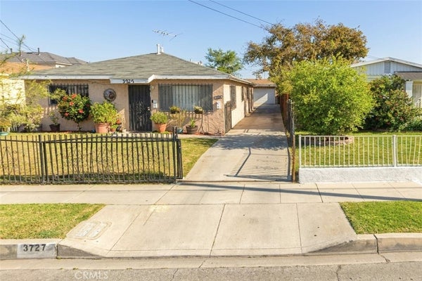 3727 OLIVE ST # B, HUNTINGTON PARK, CA 90255 - Image 4be717bb1bf26537ccba7bc100396ccd/1409475455