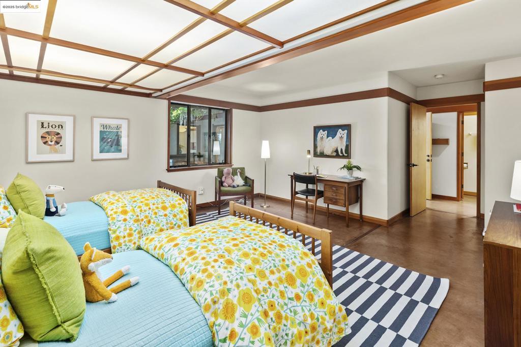 CLAREMONT - Residential