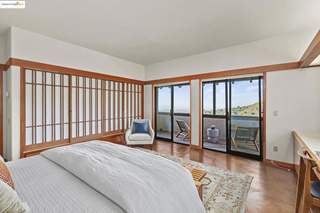 CLAREMONT - Residential