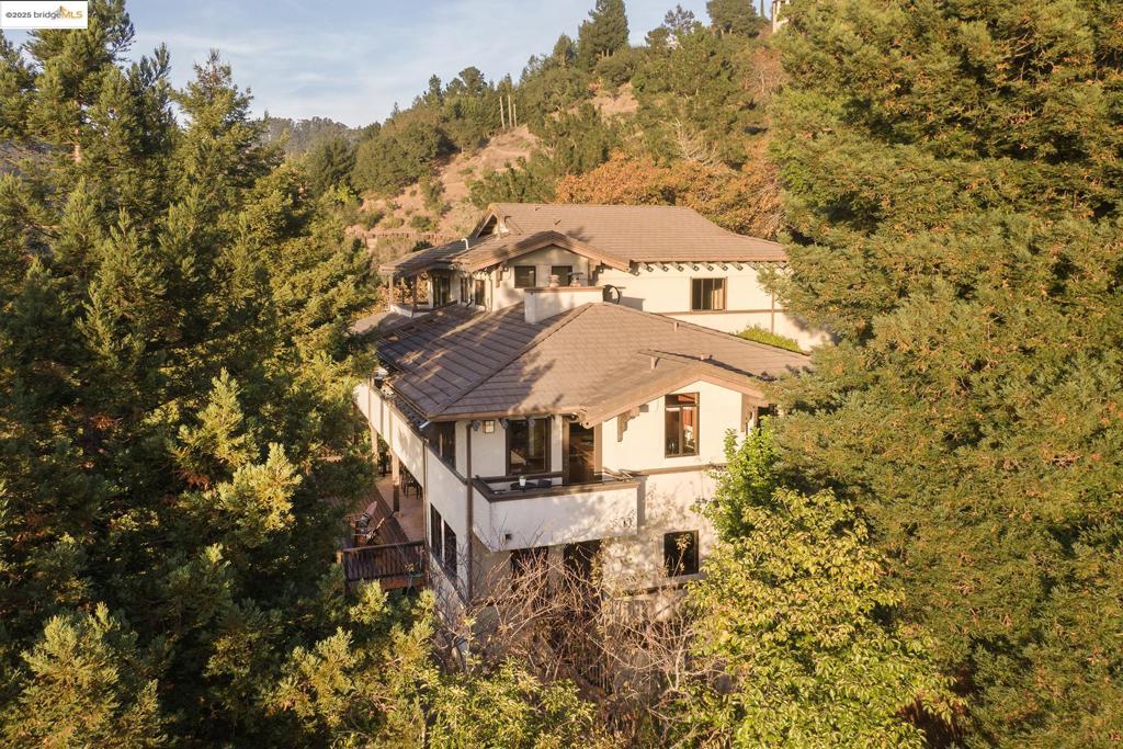 CLAREMONT - Residential