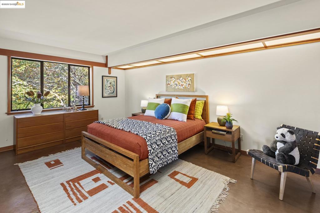 CLAREMONT - Residential