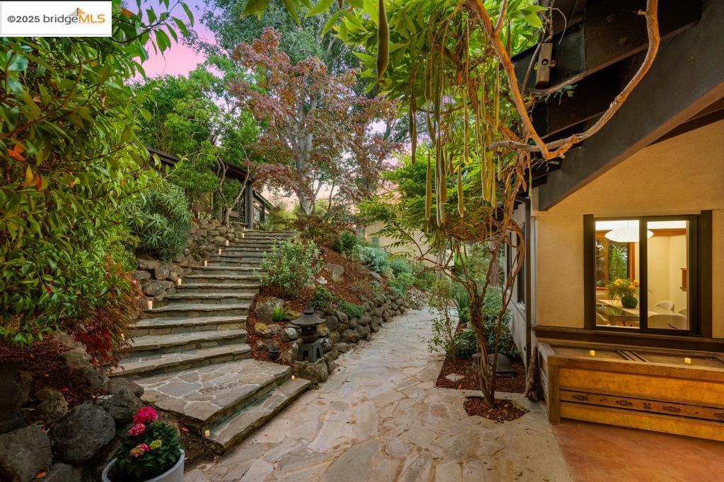 CLAREMONT - Residential