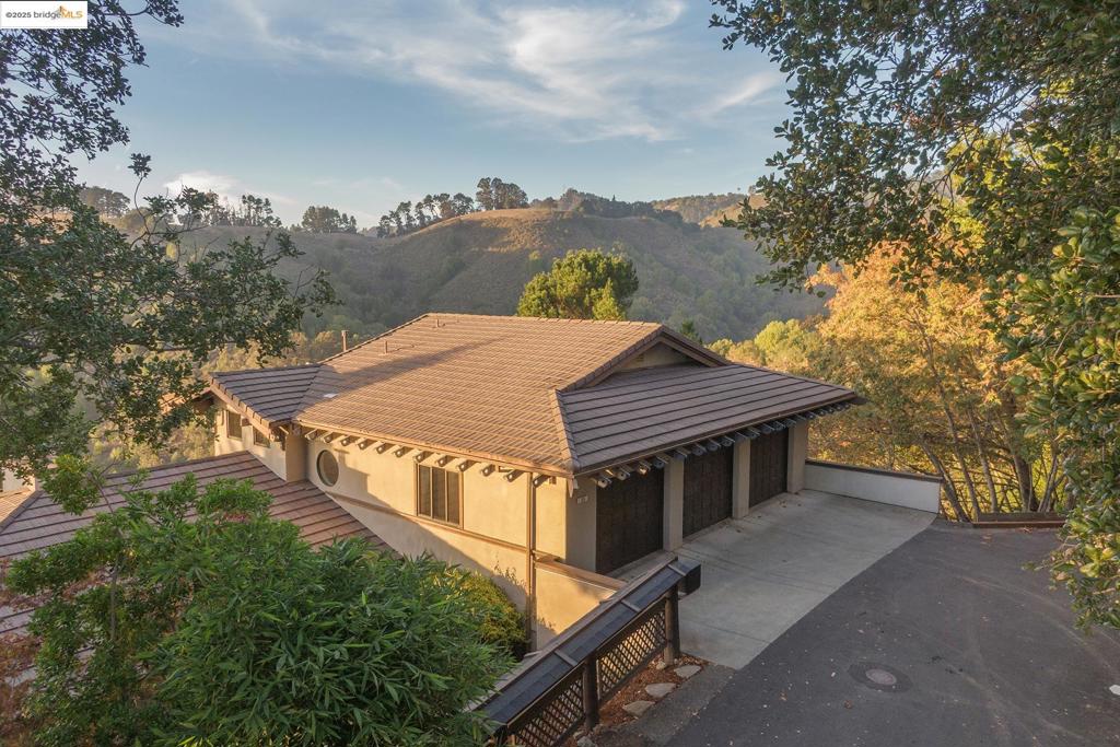 CLAREMONT - Residential