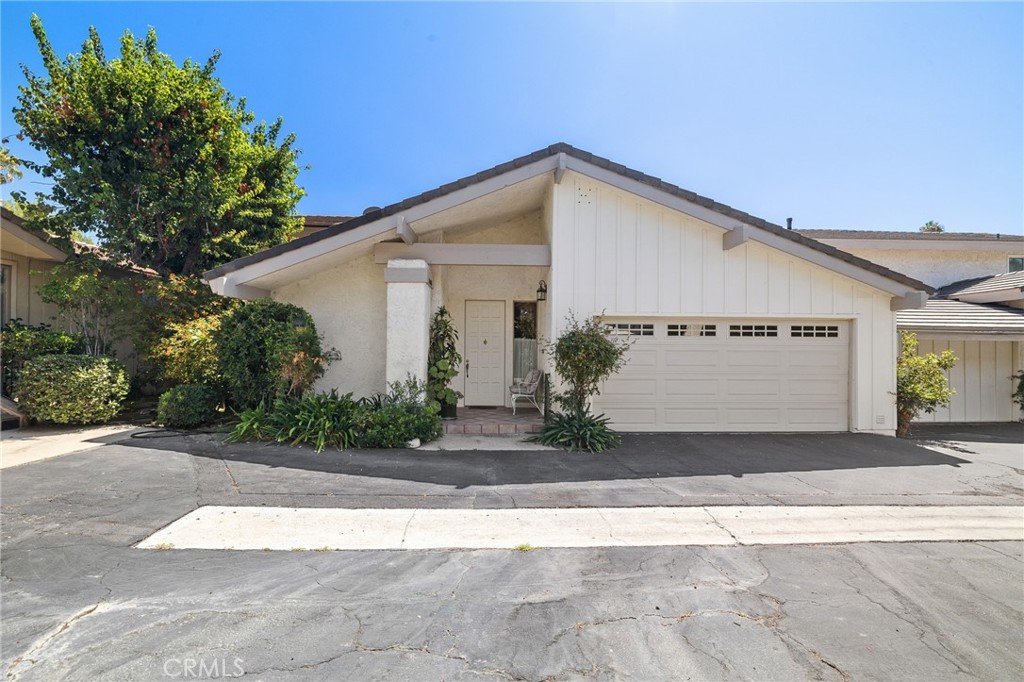 Luxury detached House in a gated community with a 2-car attached garage, located in a highly desired area of NW Glendale. This spacious traditional home features many custom upgrades, was built in 1979, and renovated in 2017. The house offers 3 bedrooms and 2.5 baths, with an open and airy feel throughout. Enjoy a large formal living room with a fireplace, and a spacious dining room that is perfect for entertaining. The remodeled kitchen features granite countertops and overlooks the family room and private patio. On the second level, you will find three bedrooms, including a master suite with views of city lights and the surrounding mountains. The master bathroom includes a jacuzzi tub, and the master suite offers a large wardrobe closet and custom built-in cabinets. This exceptional building is well maintained and is conveniently located near downtown Glendale’s many exciting entertainment, dining, and shopping experiences.