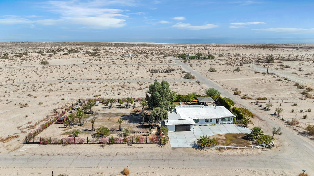 1110 Salton Sea Avenue