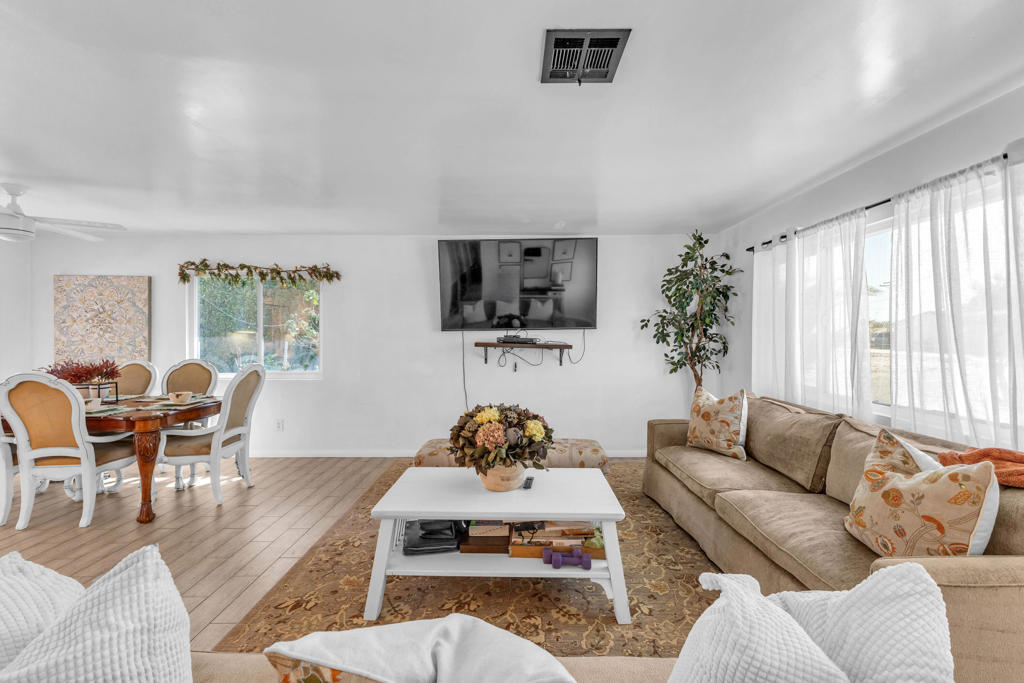 1110 Salton Sea Avenue