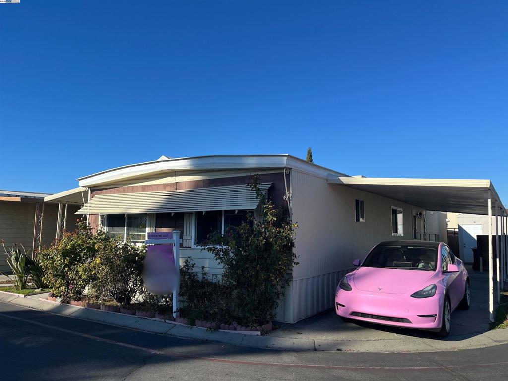 SUNNYVALE - Manufactured In Park