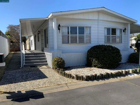 Photo of 268 268 Coral Dr. Dr, Pittsburg, CA 94565 (MLS # 41125768)