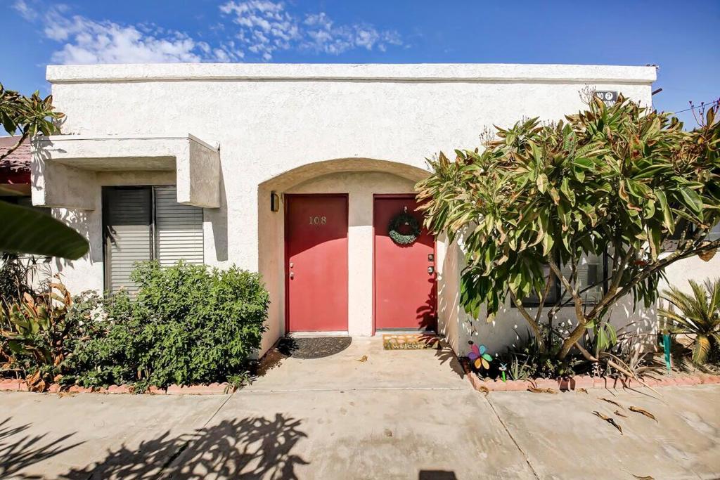 43965 Towne Street