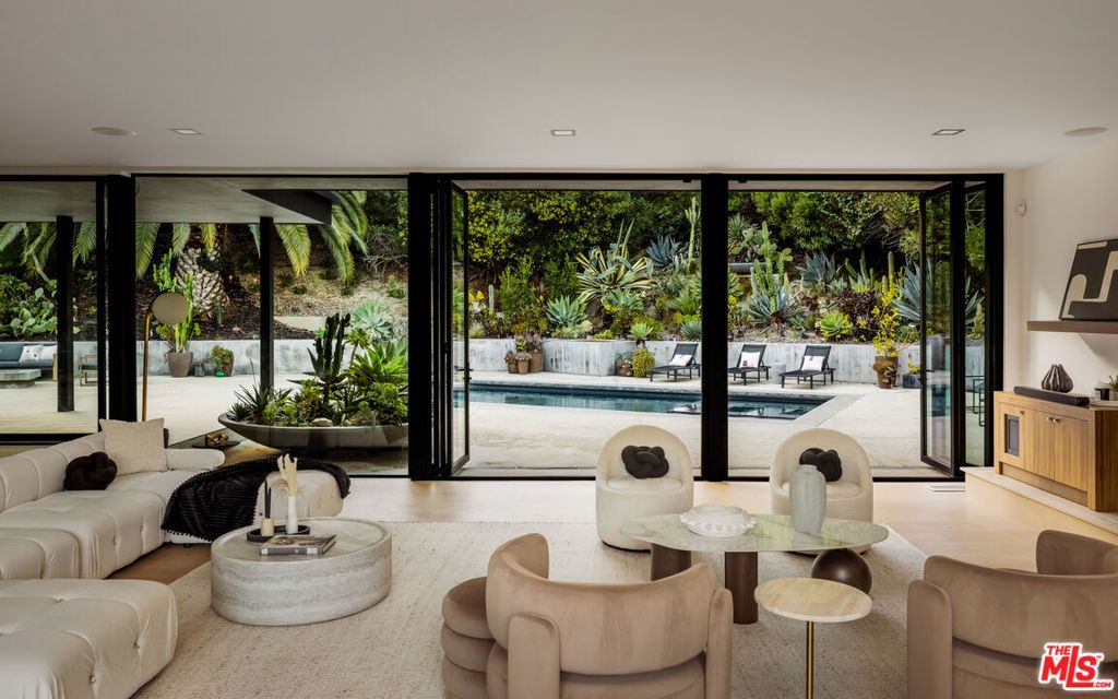 Photo of 9991 Liebe Drive, Beverly Hills, CA 90210 (MLS # 26729387)