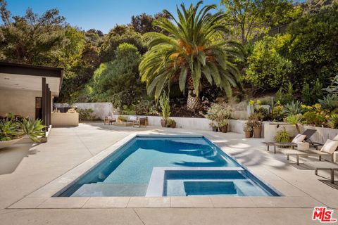 Photo of 9991 Liebe Drive, Beverly Hills, CA 90210 (MLS # 26729387)