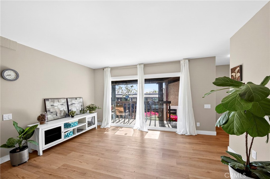 366 S Miraleste Drive 375
