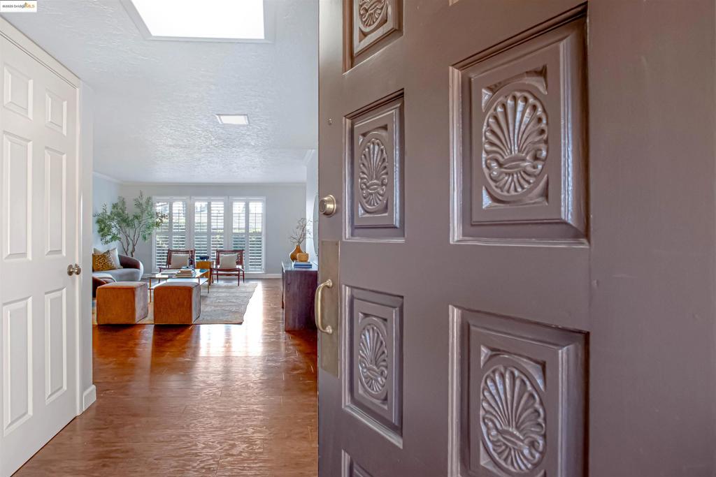 LAND PARK - Residential