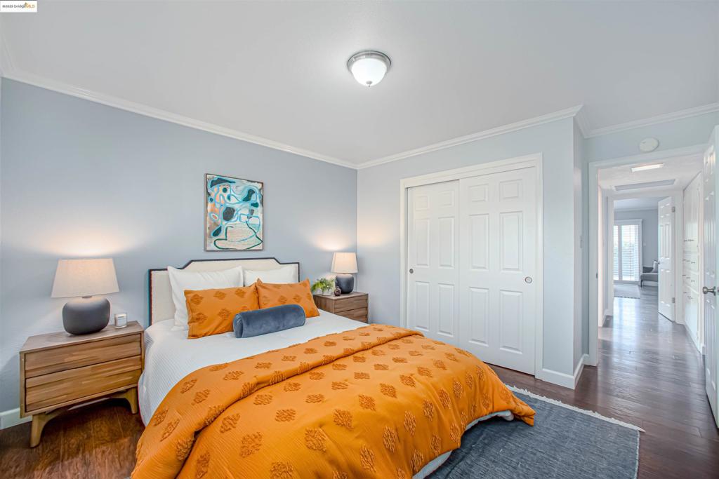 LAND PARK - Residential