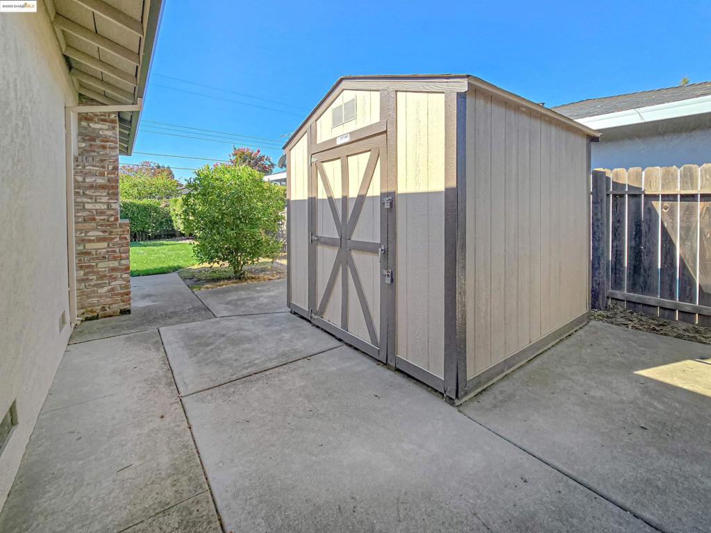 LAND PARK - Residential