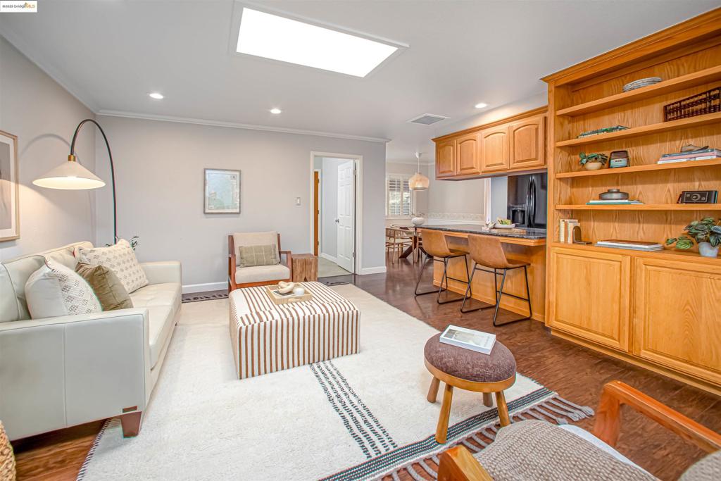 LAND PARK - Residential