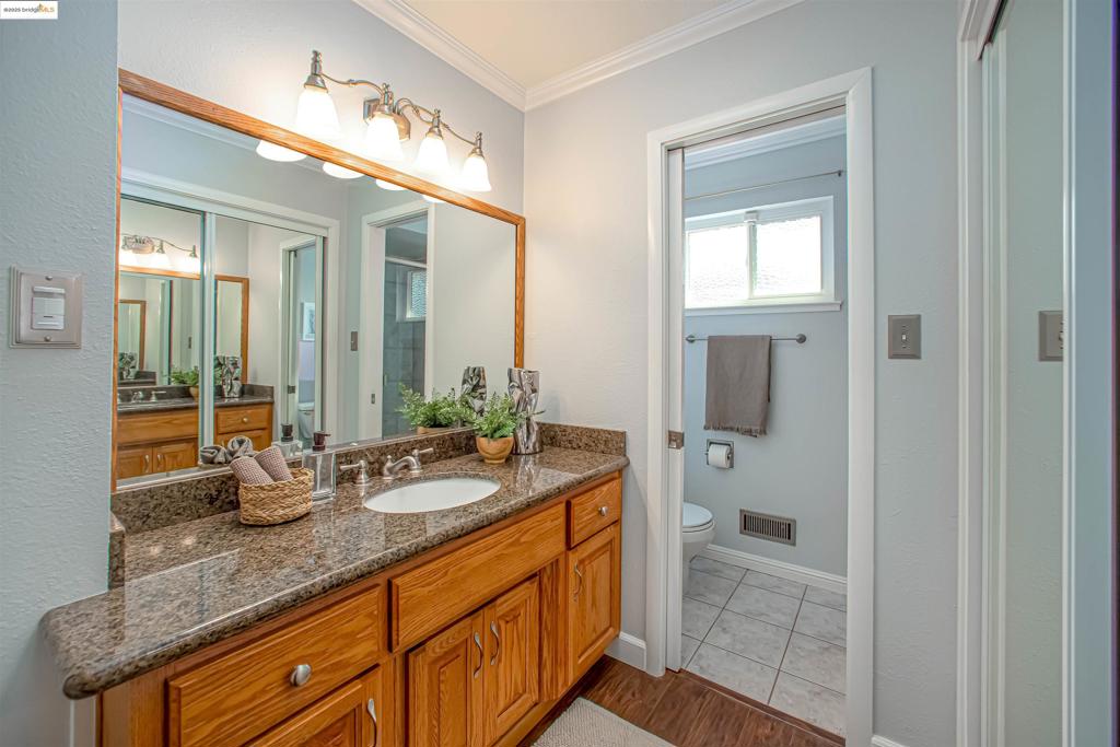 LAND PARK - Residential