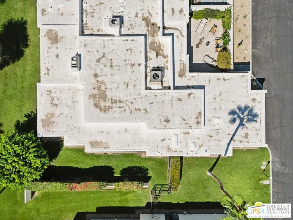 Palm Springs, California 92264, United States, 2 Bedrooms Bedrooms, ,3 BathroomsBathrooms,Residential,Active,189027