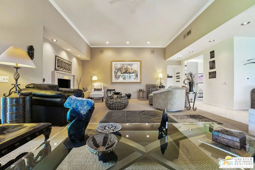 Palm Springs, California 92264, United States, 2 Bedrooms Bedrooms, ,3 BathroomsBathrooms,Residential,Active,189027