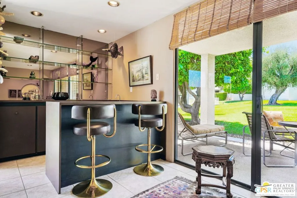 Palm Springs, California 92264, United States, 2 Bedrooms Bedrooms, ,3 BathroomsBathrooms,Residential,Active,189027