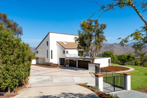 Tiny photo for 6022 Cielo Vista Court, Camarillo, CA 93012 (MLS # 226004065)