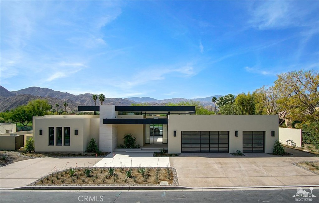 Vintage Country Club - Residential