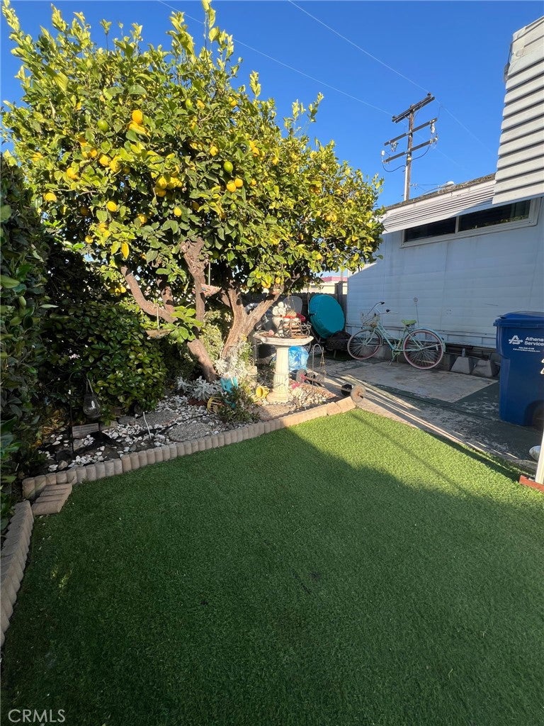 402 E Foothill Boulevard 67