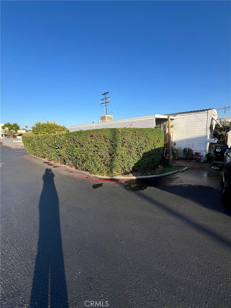 402 E Foothill Boulevard 67