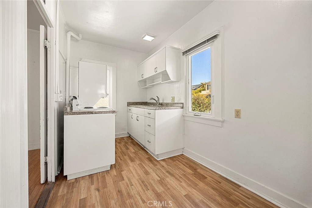 Newport Beach, California, 92661, United States, 4 Bedrooms Bedrooms, ,3 BathroomsBathrooms,Residential,Active,2041644
