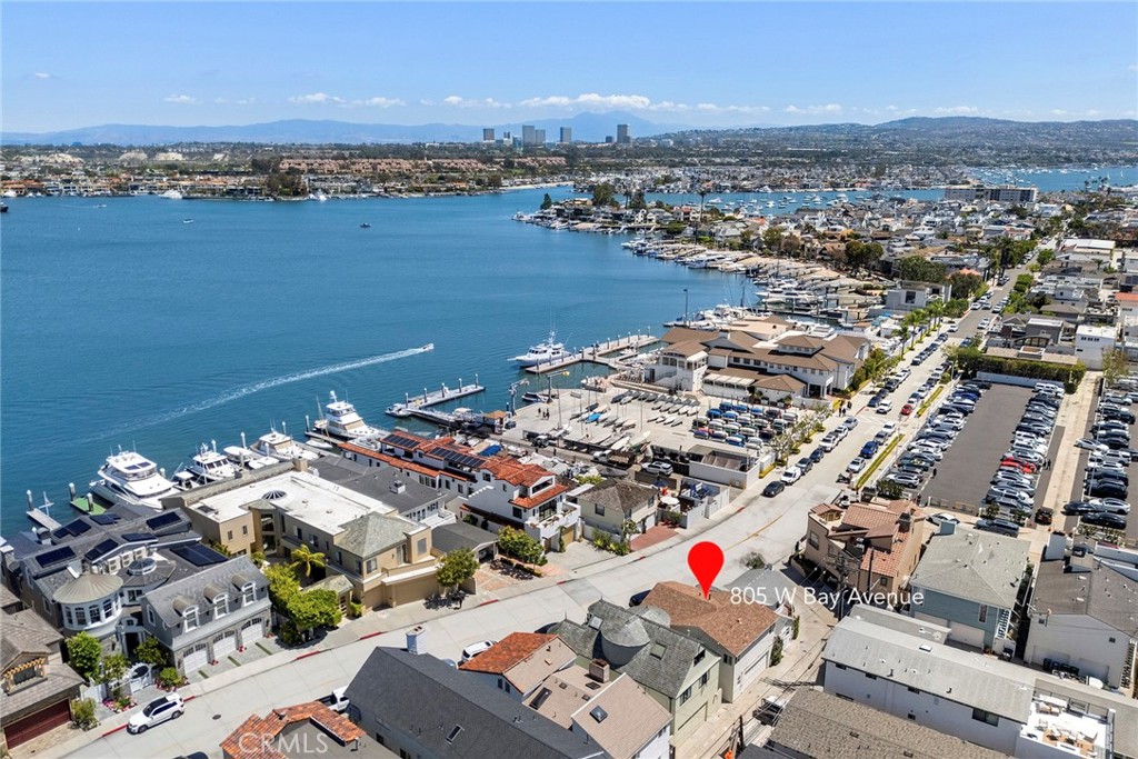 Newport Beach, California, 92661, United States, 4 Bedrooms Bedrooms, ,3 BathroomsBathrooms,Residential,Active,2041644