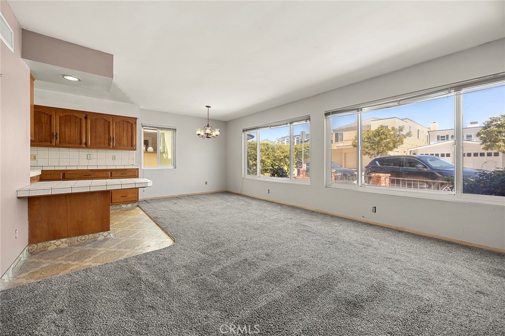 Newport Beach, California, 92661, United States, 4 Bedrooms Bedrooms, ,3 BathroomsBathrooms,Residential,Active,2041644