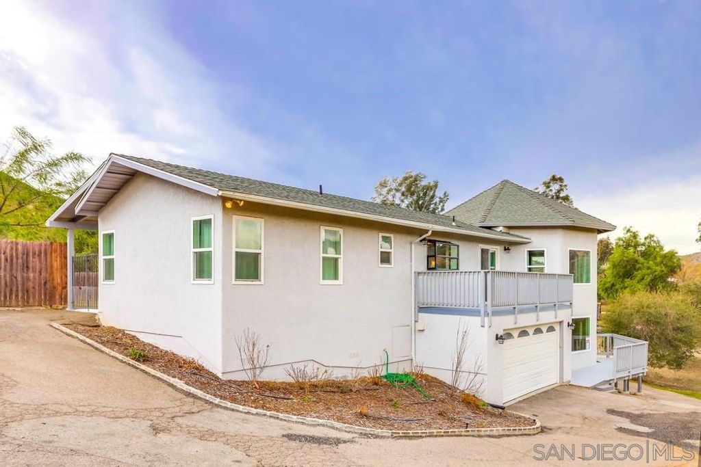 listing image 130727611424653064475
