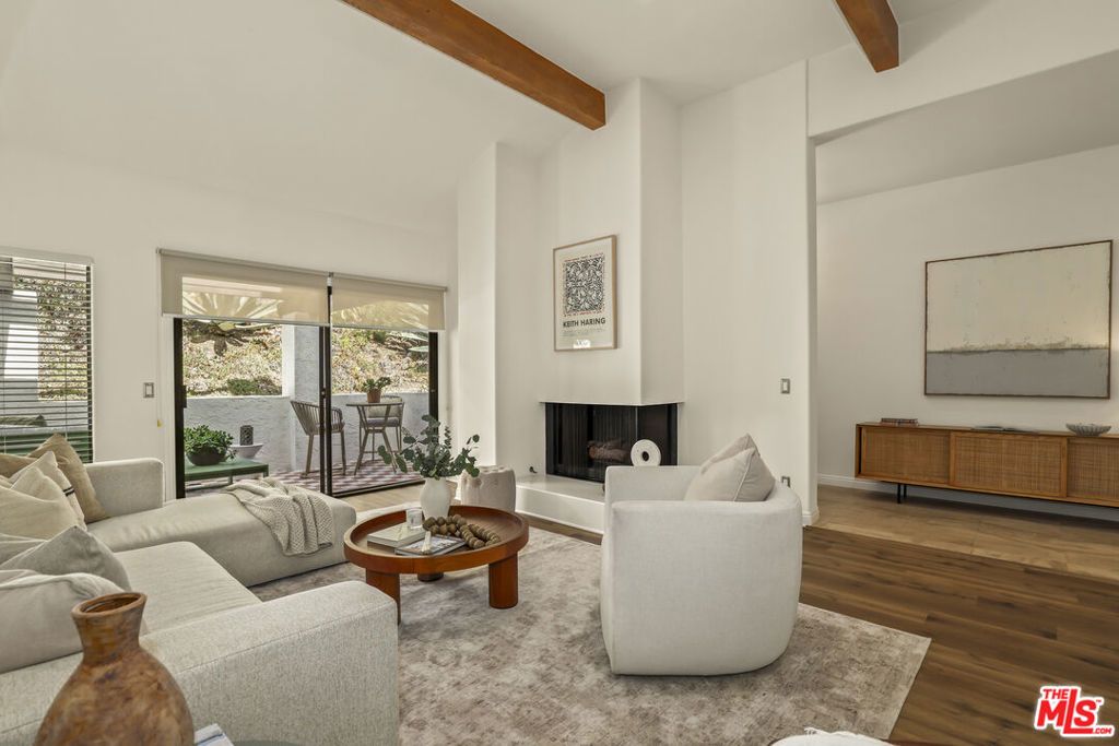 Photo of 1611 Michael Lane, Pacific Palisades, CA 90272 (MLS # 26664169)