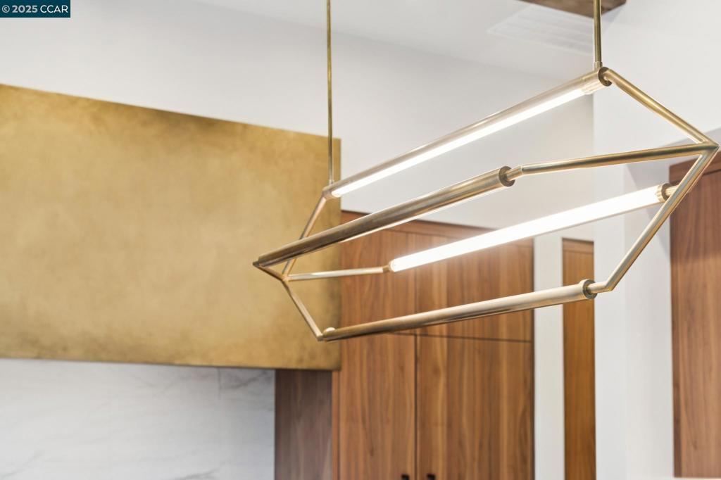 HAPPY VALLEY - Residential