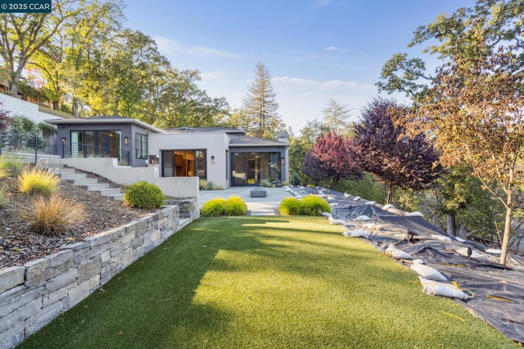 HAPPY VALLEY - Residential