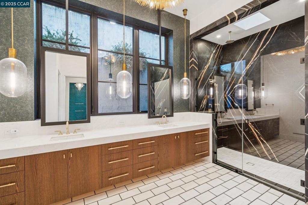 HAPPY VALLEY - Residential