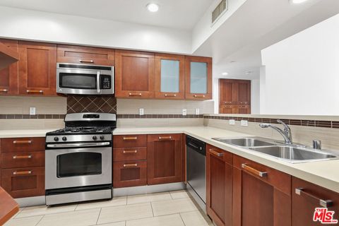 Photo of 1240 Sherbourne Dr #ph5, Los Angeles, CA 90025 (MLS # 26650635)