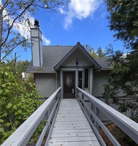 Photo of 1207 Aleutian Dr, Lake Arrowhead, CA 92352 (MLS # IG26036428)