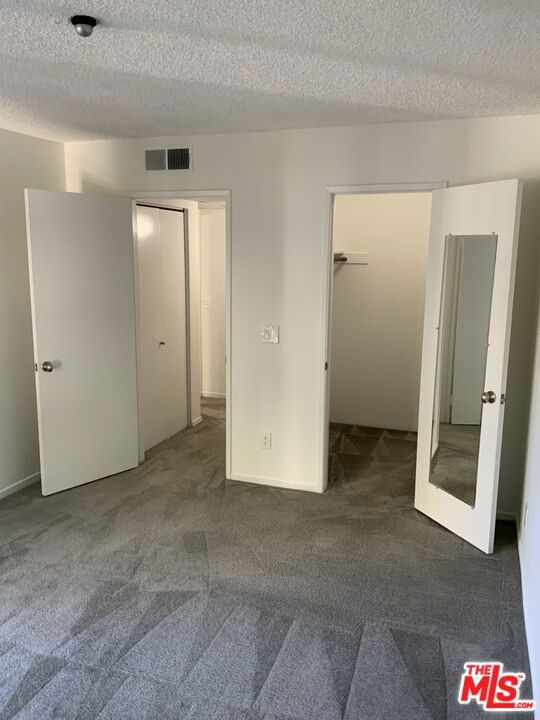 4207 Raintree Circle