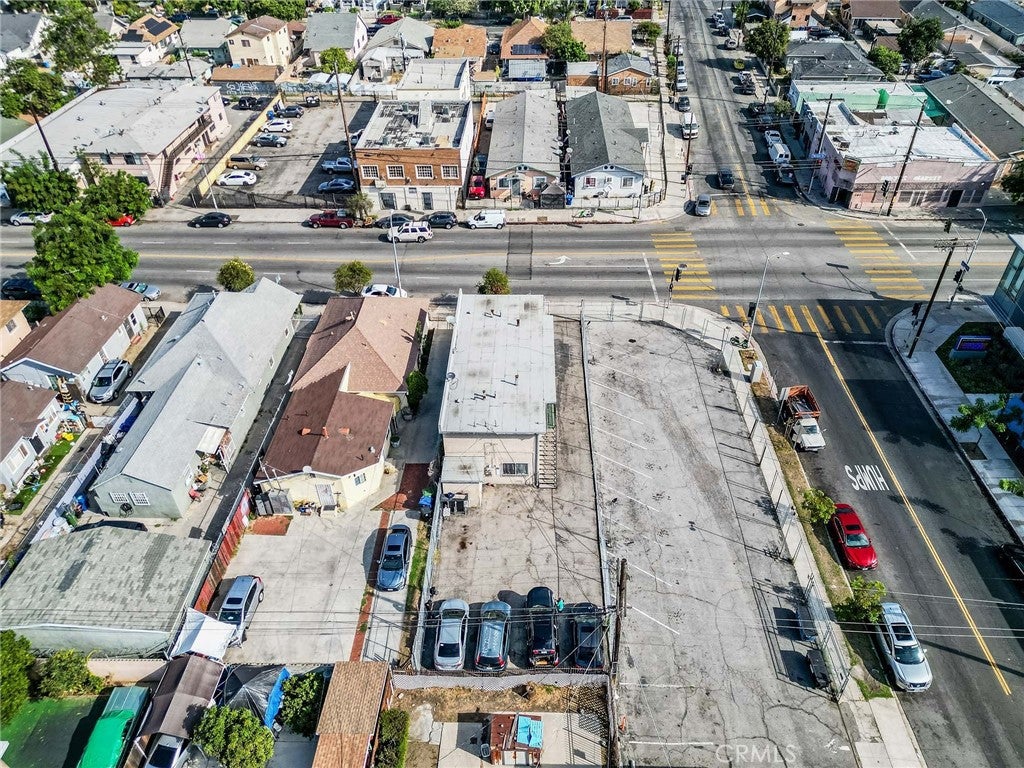 1378 E Vernon