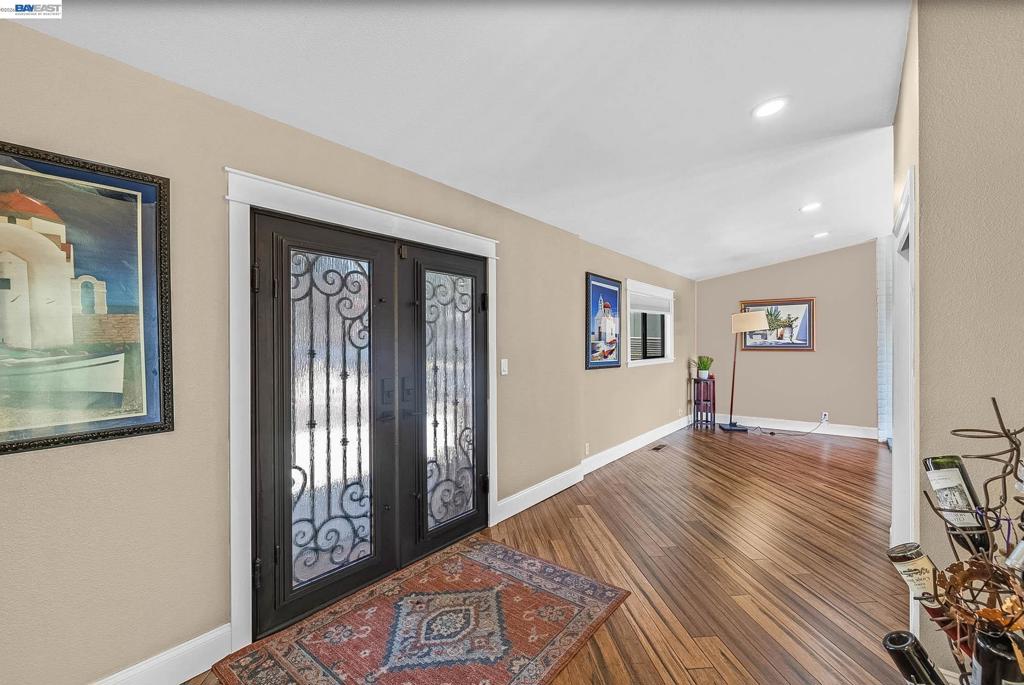 28016 Whitestone Ct