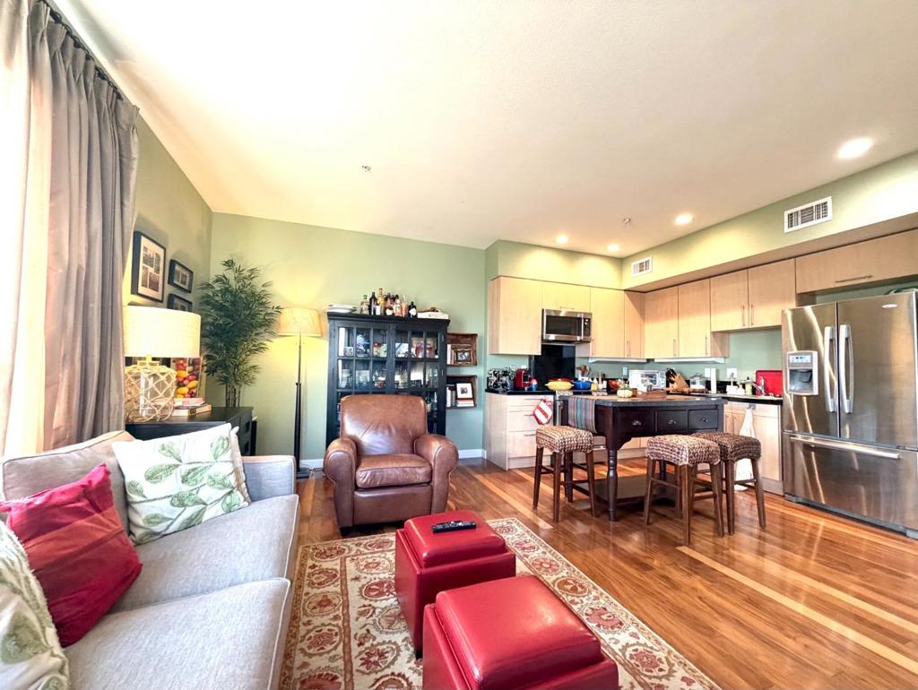 88 Bush Street 3163