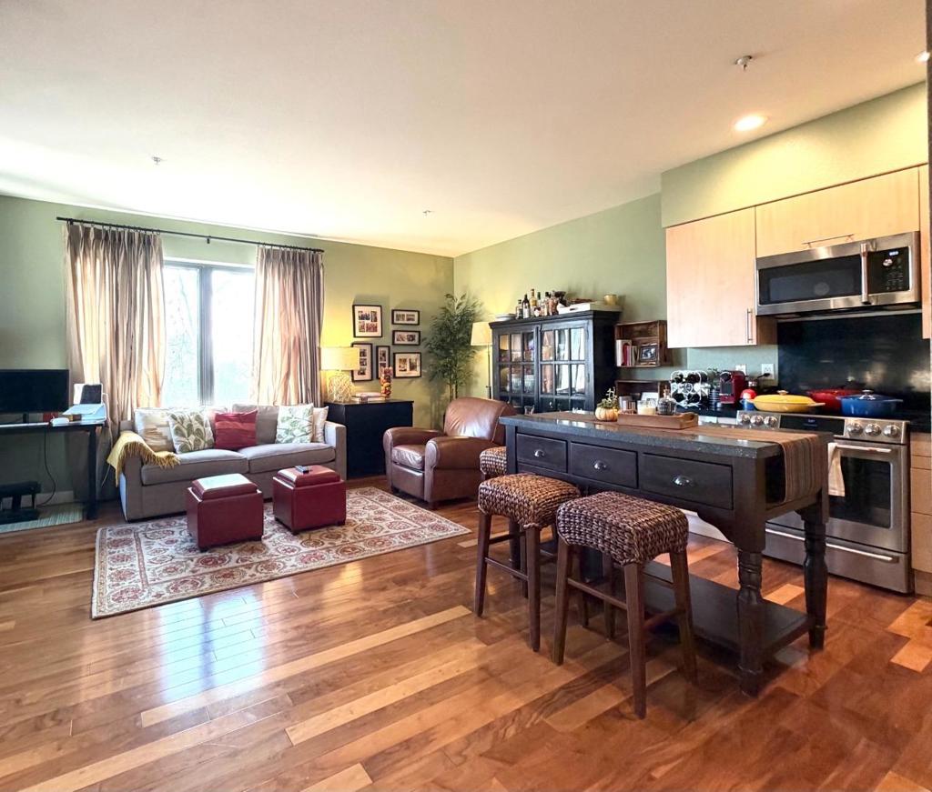 88 Bush Street 3163